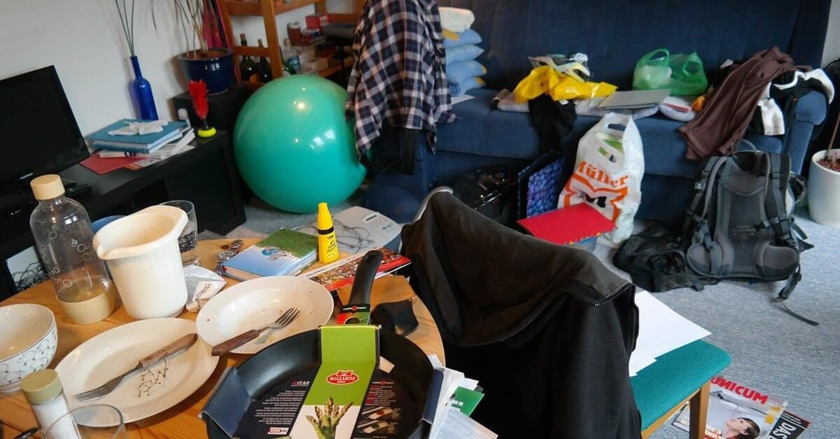 Reduce Clutter and Maintain Cleanliness